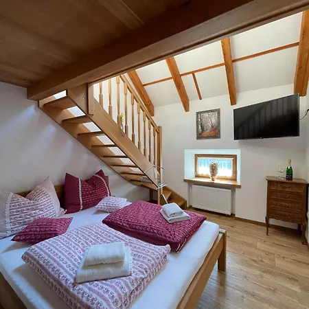 Svatojakubsky Pivovar Maison d'hôtes Hluboke